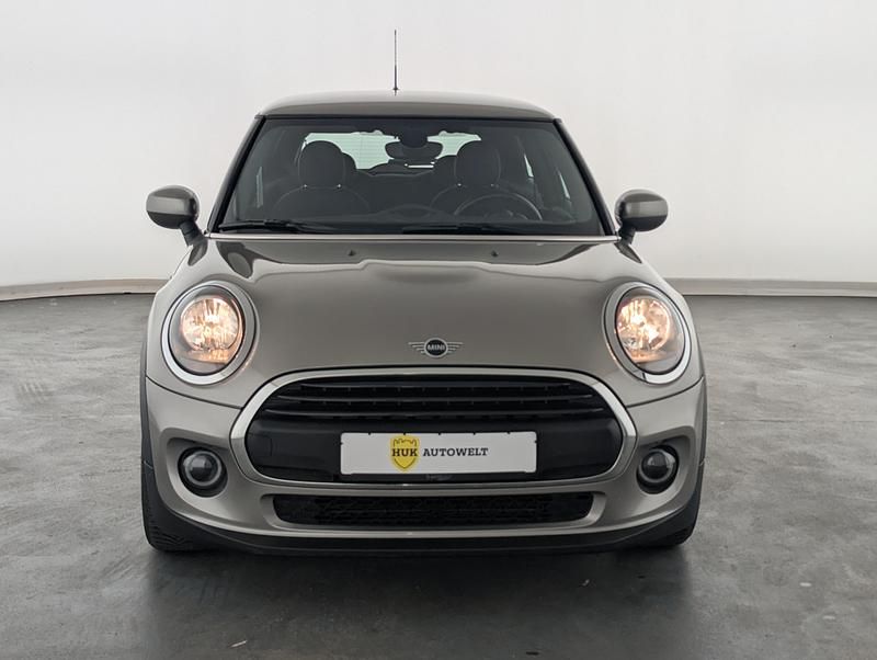 Usata Mini ONE 102 CV (75 kW) 2019 Argento Utilitaria