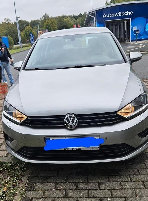 Grau Gebraucht 2016 VW Golf VII Kombi | 8.000 € (Guter Preis) - Bild 1/4