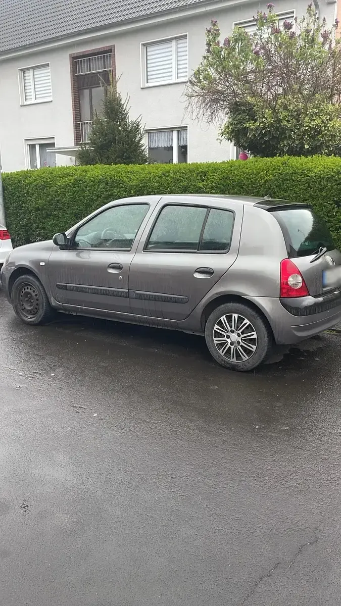 Gebraucht Renault Clio II 75 PS (55 kW) 2003 Grau Kombi