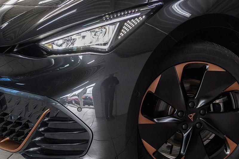 Gebraucht Cupra Born 150 kW (204 PS) 2023 Grau Kleinwagen