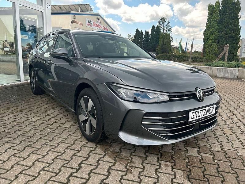 Gebraucht VW Passat 150 PS (110 kW) 2024 Kombi