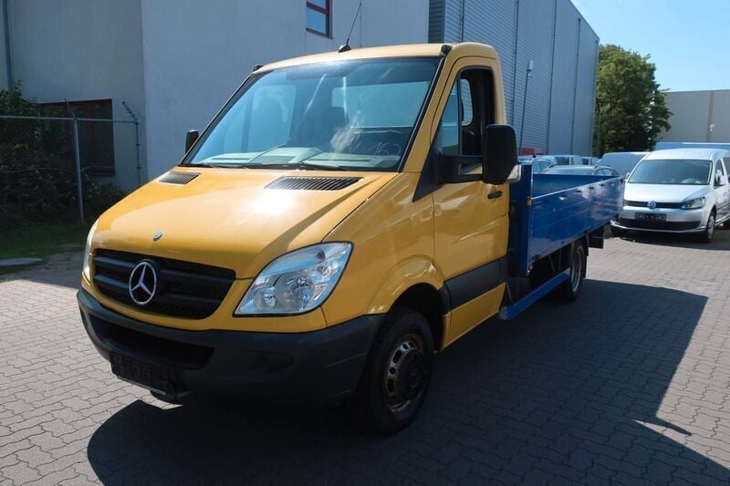 Gelb Gebraucht 2006 Mercedes Sprinter Van | 7.900 € (Superpreis) - Bild 1/4