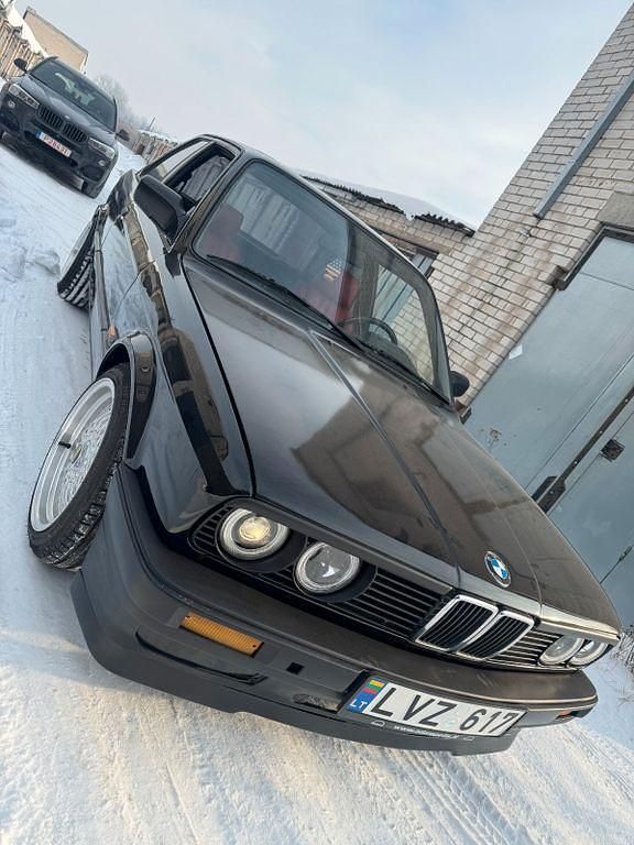 Gebraucht BMW 325 Performance 192 PS (141 kW) 1987 Schwarz