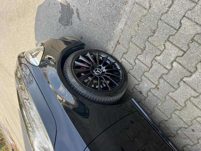 Second-hand Mercedes CLA180 2017 Negru Berlinǎ