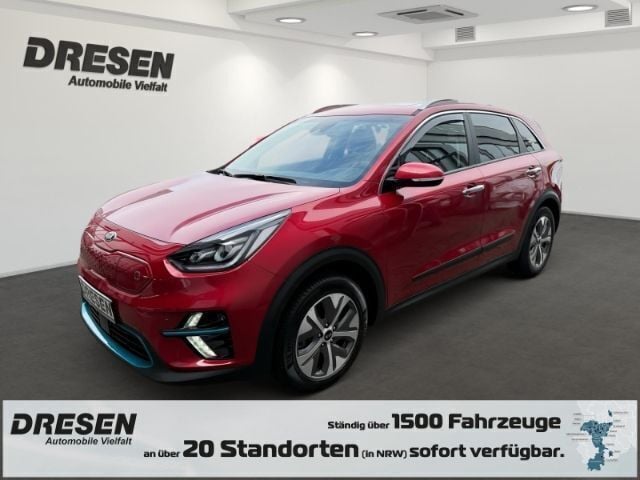 Cr5) runway rot met (rot Gebraucht 2021 Kia e-Niro Spirit SUV | 17.980 € (Superpreis) - Bild 1/4