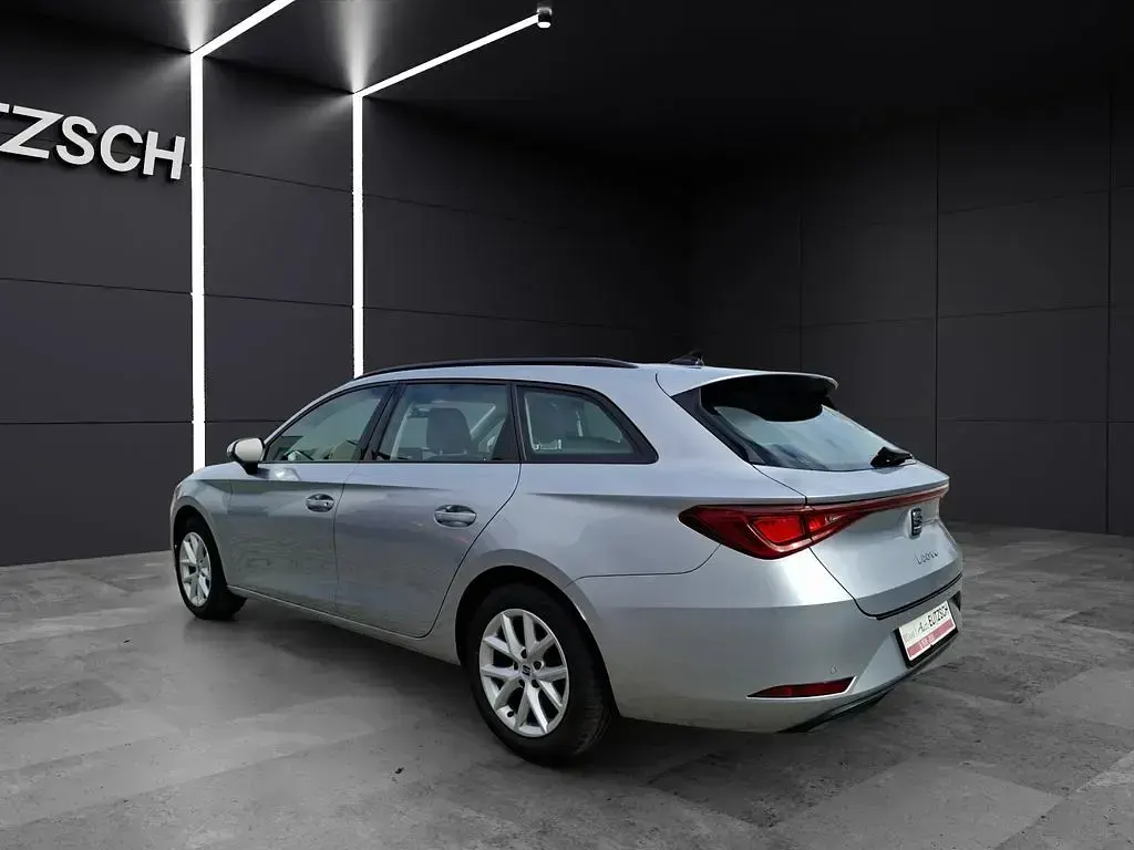 Gebraucht Seat Leon ST Style 150 PS (110 kW) 2022 "urban" silber Kombi