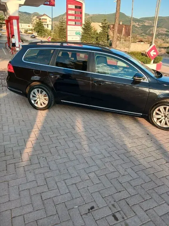 Gebraucht VW Passat Edition 140 PS (102 kW) 2013 Schwarz Limousine
