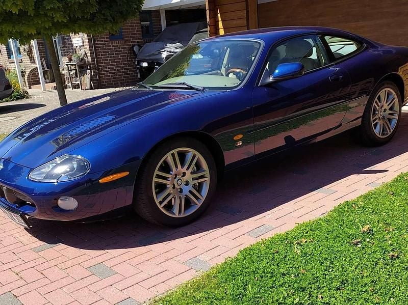 Gebraucht Jaguar XKR 396 PS (291 kW) 2002 Blau Coupé