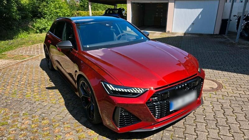 Andere außenfarben Gebraucht 2024 Audi RS6 Performance Kombi | 134.999 € (Teuer) - Bild 1/4