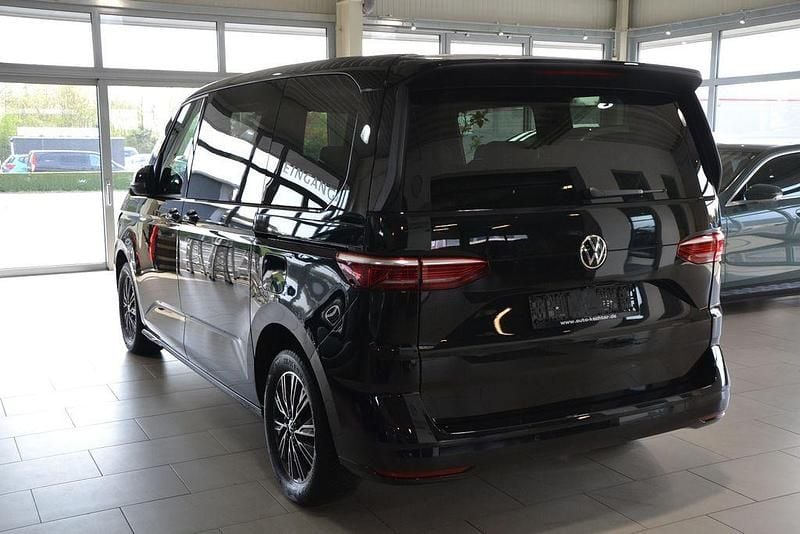 Usado VW Multivan 150 HP (110 kW) 2022 Preto Monovolume