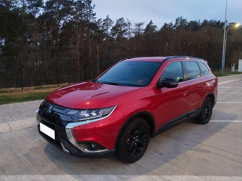 Rot Gebraucht 2019 Mitsubishi Outlander Active SUV | 22.999 € (Etwas zu teuer) - Bild 1/4