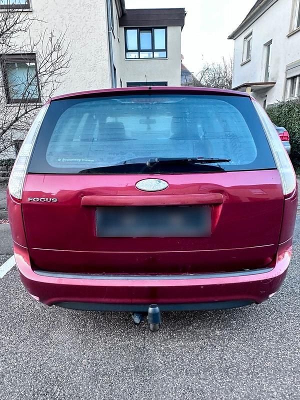 Gebraucht Ford Focus 100 PS (73 kW) 2008 Rot Kombi