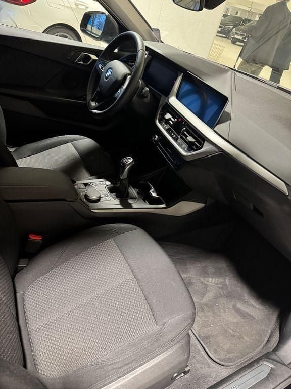 Gebraucht 2021 BMW 118 Advantage Kleinwagen | 17.300 € (Superpreis) - Bild 1/4