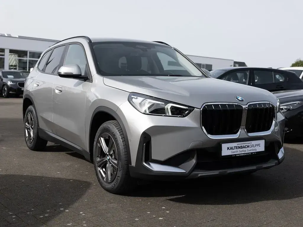 Second-hand BMW X1 Sport Line 211 CP (155 kW) 2023 Argintiu SUV