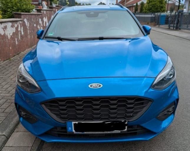 Blau Gebraucht 2018 Ford Focus ST-Line Kombi | 16.900 € (Fairer Preis) - Bild 1/2