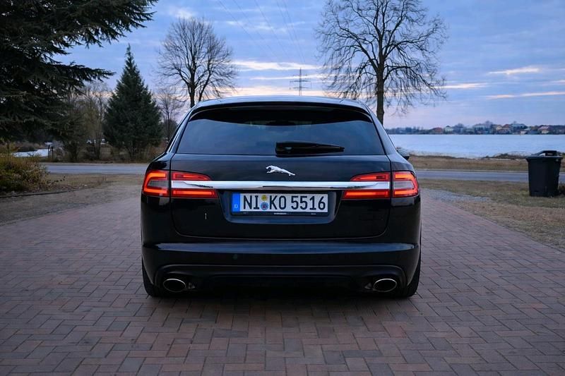 Gebraucht Jaguar XF 240 PS (176 kW) 2012 Schwarz Kombi