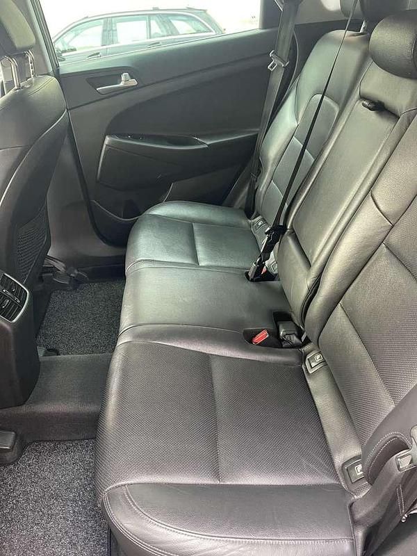 Schwarz Gebraucht 2017 Hyundai Tucson Dynamiq SUV | 12.400 € (Superpreis) - Bild 1/4