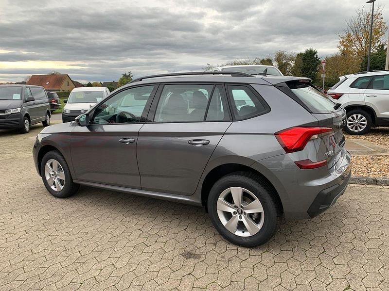 Neu Skoda Kamiq 116 PS (85 kW) 2025 Grau SUV