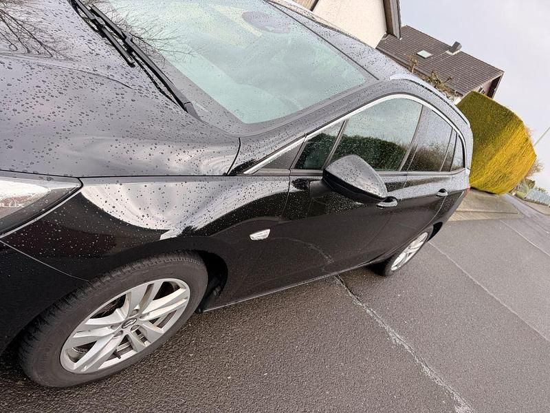 Gebraucht Opel Astra Ultimate 136 PS (100 kW) 2019 Schwarz Kombi