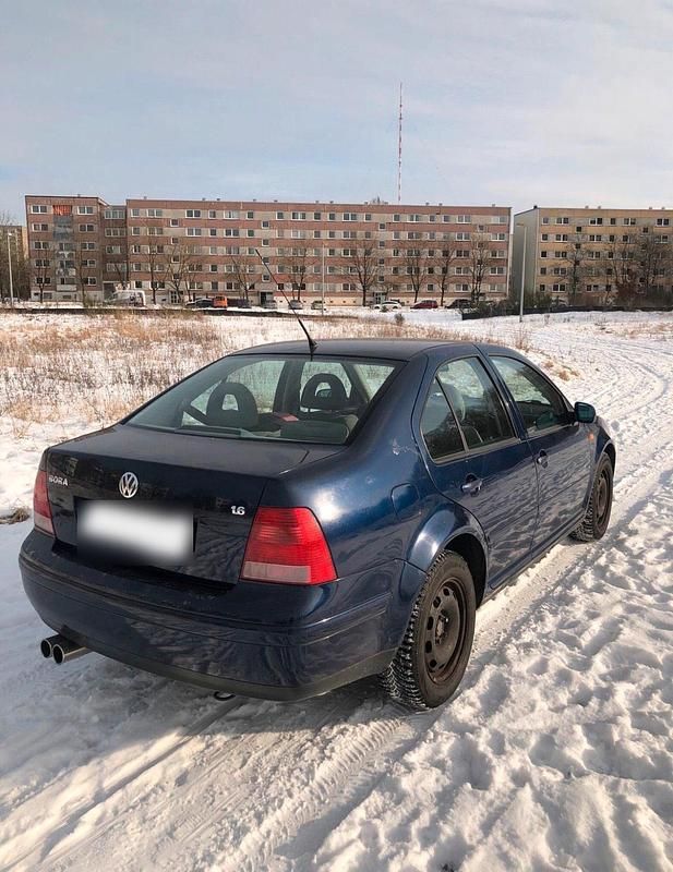 Gebraucht VW Bora 105 PS (77 kW) 2001 Blau Limousine
