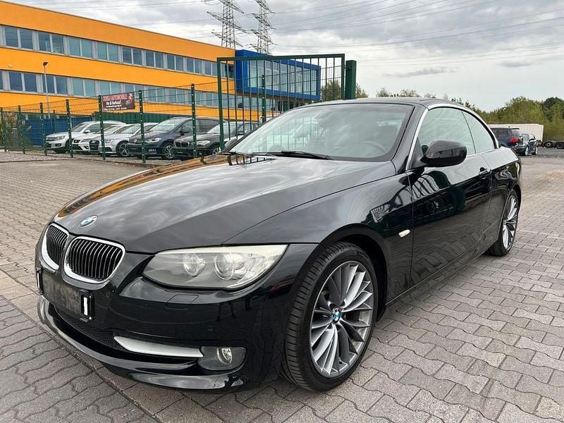 Schwarz Gebraucht 2010 BMW 325 Cabriolet Comfort Edition Cabrio | 12.500 € (Fairer Preis) - Bild 1/4