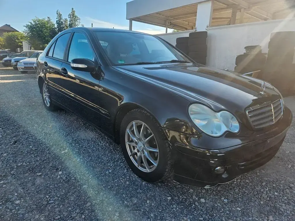 Gebraucht Mercedes C220 Classic 150 PS (110 kW) 2005 Schwarz Limousine