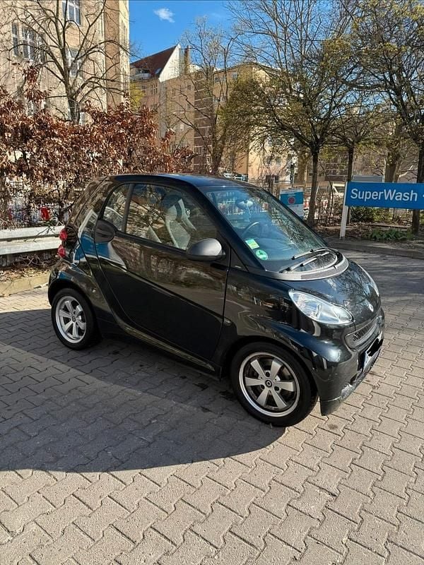 Gebraucht Smart ForTwo Coupé 71 PS (52 kW) 2011 Schwarz Coupé