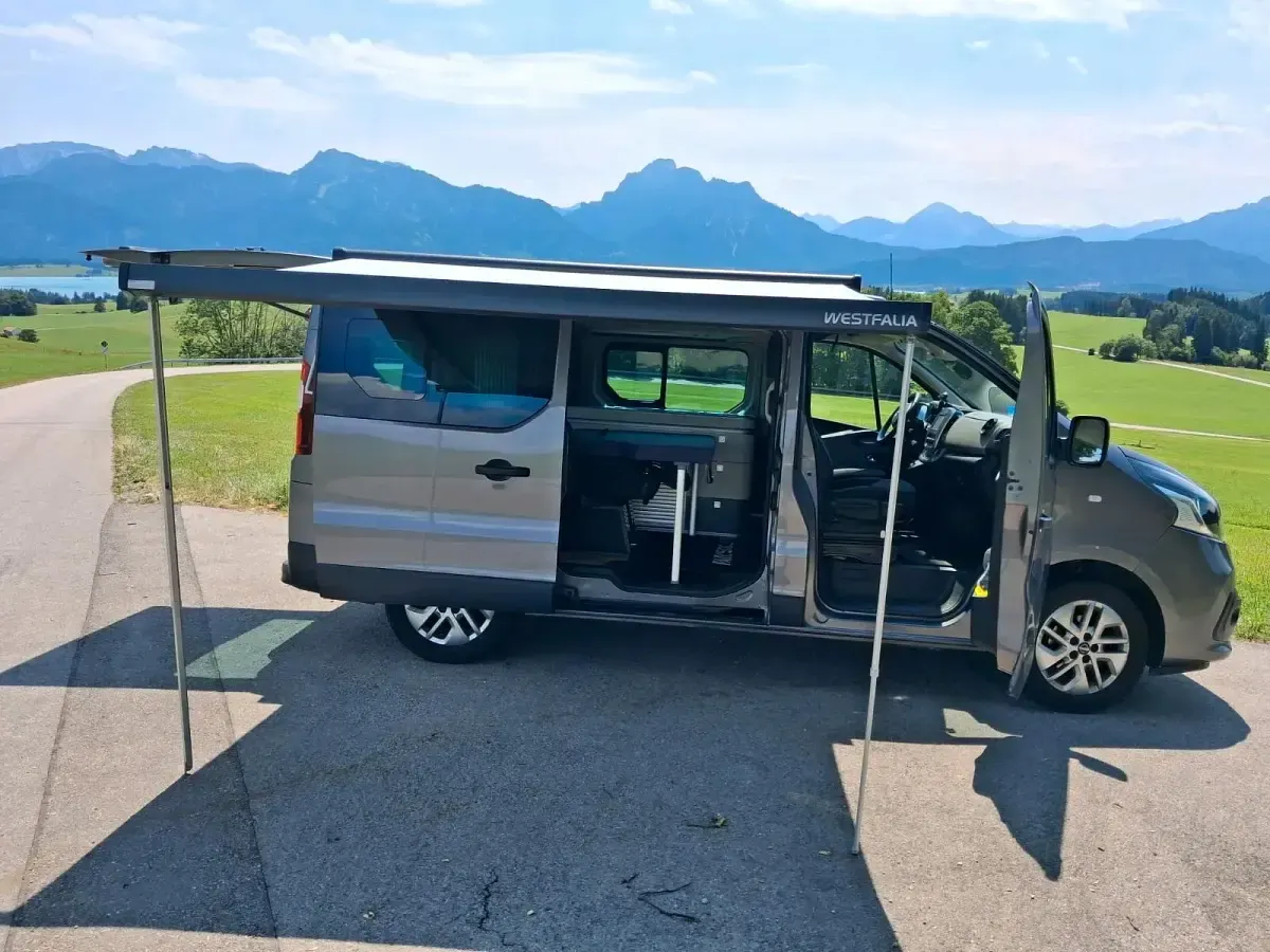 Gebraucht Nissan NV300 145 PS (106 kW) 2018 Grau Van