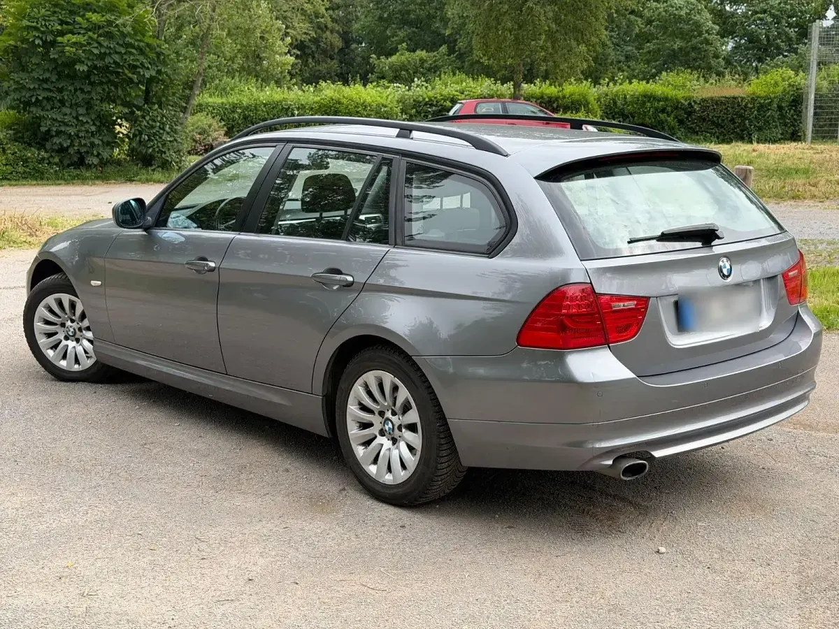 Gebraucht BMW 320 Performance 177 PS (130 kW) 2008 Grau Kombi