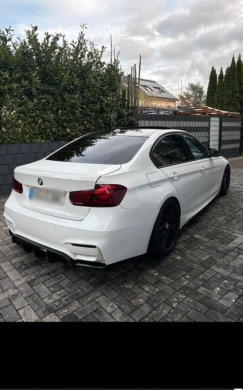 Second-hand BMW 328 245 CP (180 kW) 2013 Alb Berlinǎ