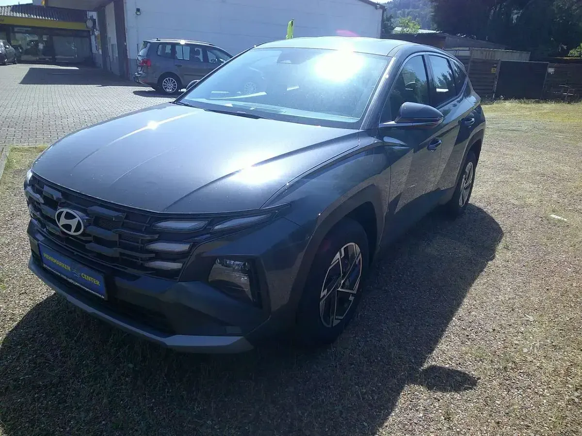 Neu Hyundai Tucson 160 PS (117 kW) 2026 Phantom black oder grau SUV