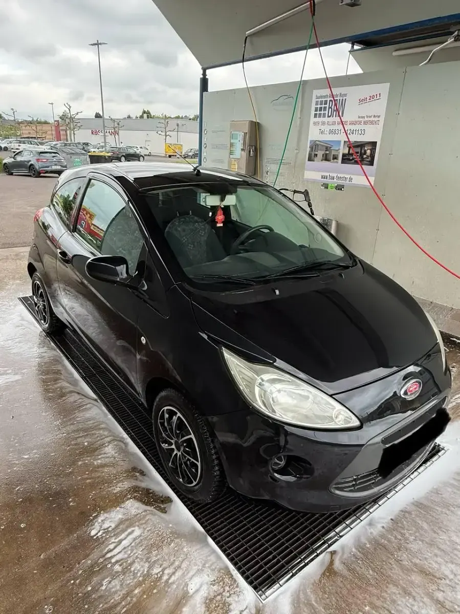 Gebraucht Ford Ka 69 PS (50 kW) 2009 Schwarz Kleinwagen