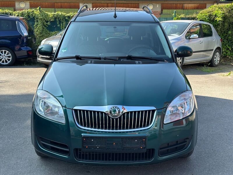 Grün Gebraucht 2009 Skoda Roomster Plus Edition Kombi | 3.798 € (Fairer Preis) - Bild 1/4