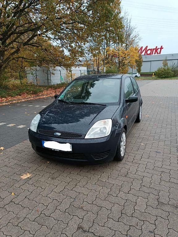 Blau Gebraucht 2005 Ford Fiesta Limousine | 1.100 € (Guter Preis) - Bild 1/4