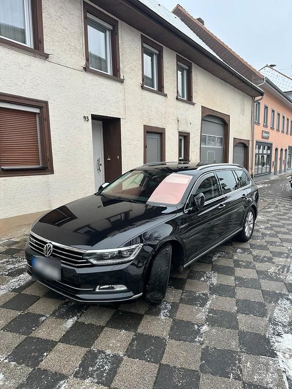Gebraucht VW Passat Highline 239 PS (175 kW) 2015 Schwarz Kombi
