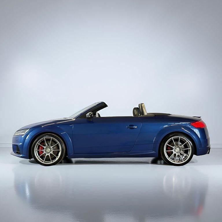 Gebraucht Audi TT Roadster Ambiente 310 PS (228 kW) 2015 Blau Cabrio