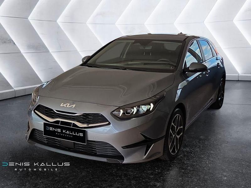 Second-hand Kia Ceed 140 CP (102 kW) 2025 Argintiu Hatchback