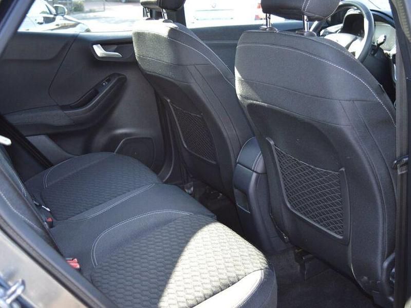 Gebraucht Ford Puma Titanium 125 PS (91 kW) 2020 Magneticgrau (metallic) SUV