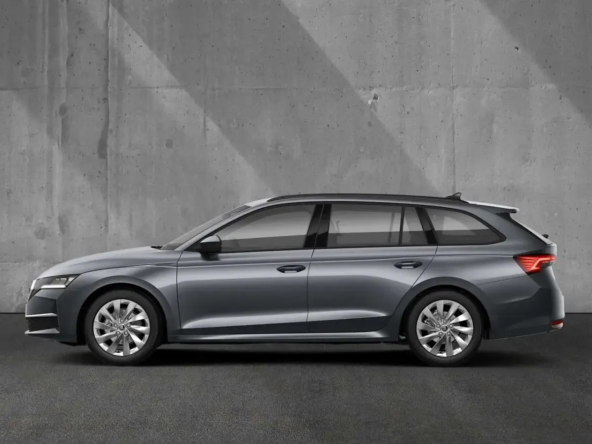 Neu Skoda Octavia Selection 116 PS (85 kW) 2026 Graphitegrau Kombi