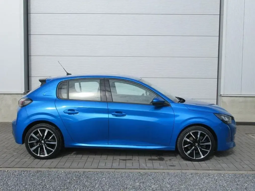 Gebraucht Peugeot 208 Allure 101 PS (74 kW) 2021 Blau Kleinwagen