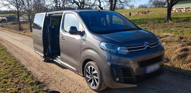 Grau Gebraucht 2022 Citroën Spacetourer Business Class Van | 36.699 € (Guter Preis) - Bild 1/4