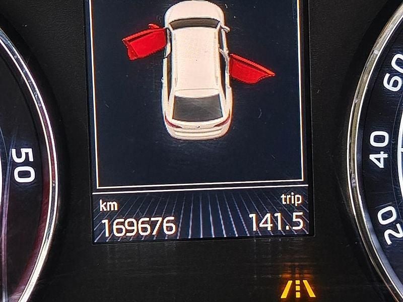 Gebraucht Skoda Superb Style 190 PS (139 kW) 2017 Weiß Kombi