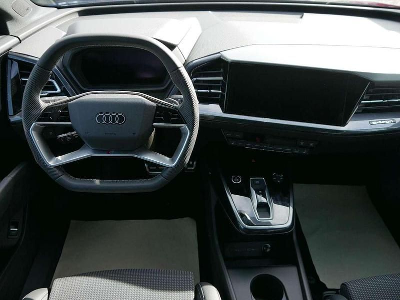 Gebraucht Audi Q4 Sportback e-tron Advanced Plus 219 kW (299 PS) 2023 Navarrablau metallic SUV