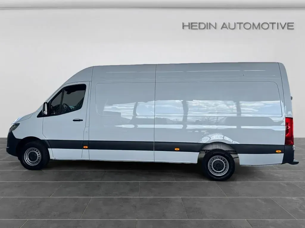 Gebraucht Mercedes Sprinter 170 PS (125 kW) 2025 Weiß Van