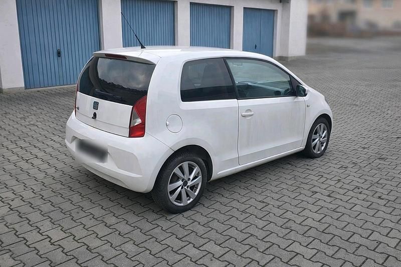 Gebraucht Seat Mii 60 PS (44 kW) 2012 Weiß Kleinwagen