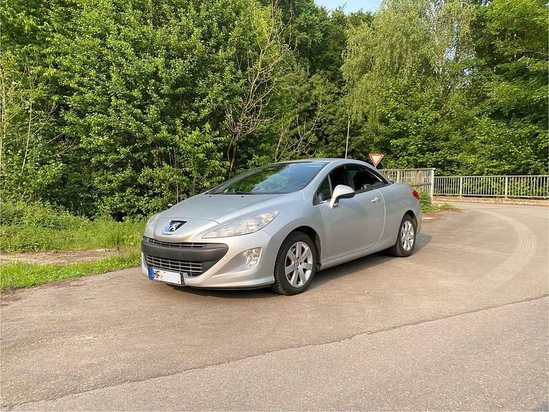 Gebraucht 2010 Peugeot 308 CC Premium Cabrio | 6.000 € (Teuer) - Bild 1/4