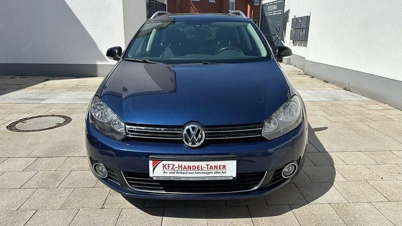 Gebraucht VW Golf VI Style 105 PS (77 kW) 2011 Blau Kleinwagen