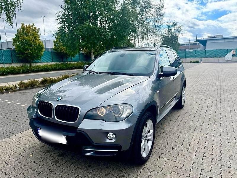 Grau Gebraucht 2009 BMW X5 SUV | 16.500 € - Bild 1/4