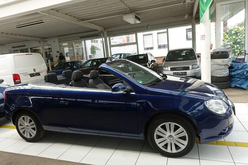 Gebraucht VW Eos 116 PS (85 kW) 2005 Blau Cabrio