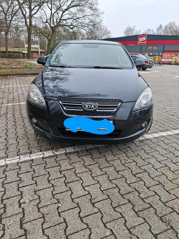 Second-hand Kia Ceed 142 CP (104 kW) 2009 Negru Hatchback